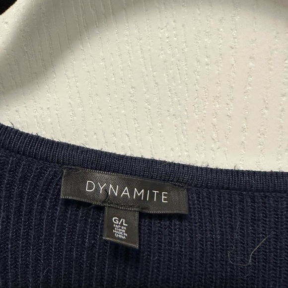 Dynamite Cross Sweater - Picture 2 of 2